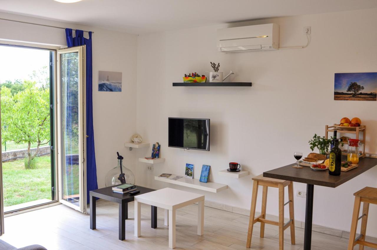 Apartment Lavandula ラビン エクステリア 写真